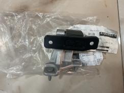 A2057200737 MERCEDES W205 ALT SOL KAPI MENTEŞESİ SIFIR ORJİNAL 