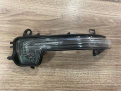 9879127 BMW F40 F44 SOL AYNA SİNYALİ ÇIKMA ORJİNAL