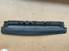 A4475050700 MERCEDES VİTO W447 RADYATÖR ALT BAKALİTİ ÇIKMA ORJİNAL