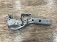 A4478807500 MERCEDES W447 SOL ÖN KAPUT MENTEŞESİ ÇIKMA ORJİNAL 