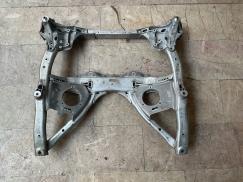 6861106 BMW G11 G30 G32 G12 MOTOR ÖN TRAVERS ÇIKMA ORJİNAL 