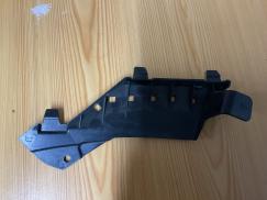 A2058855702 MERCEDES W205 SOL ÖN BAĞLANTI BRAKETİ ÇIKMA ORJİNAL