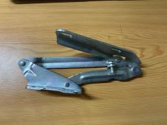 A9067500121 MERCEDES W906 SAĞ KAPUT MENTEŞESİ ÇIKMA ORJİNAL