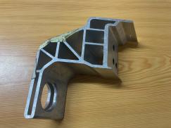 A2055014220 MERCEDES W205 ÖN ALT SAĞ RADYATÖR AYAĞI SIFIR ORJİNAL 