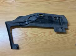 A4478842674 MERCEDES W447 ÖN SAĞ TAMPON BRAKETİ ÇIKMA ORJİNAL