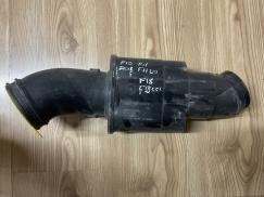 13717612094 7612094 BMW F10 F18 HAVA FİLTRE BORUSU ÇIKMA ORJİNAL