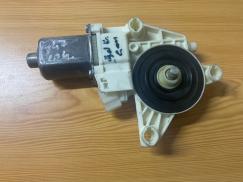 A4479063500 MERCEDES W447 ÖN SAĞ CAM MOTORU ÇIKMA ORJİNAL