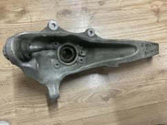 6777752 BMW F10  ÖN SAĞ TAŞIYICI ÇIKMA ORJİNAL