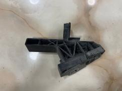 A2056203401 MERCEDES W205 ÖN ALT SOL FAR BRAKETİ ÇIKMA ORJİNAL