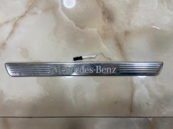 A2466805400 MERCEDES W117 W156 W176 W242 W246 SAĞ ÖN KAPI AYDINLATMASI EŞİK ÇIKMA ORJİNAL