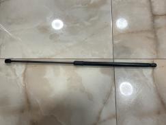 5NA823359 VOLKSWAGEN TIGUAN ÖN KAPUT AMORTİSÖRÜ ÇIKMA ORJİNAL 